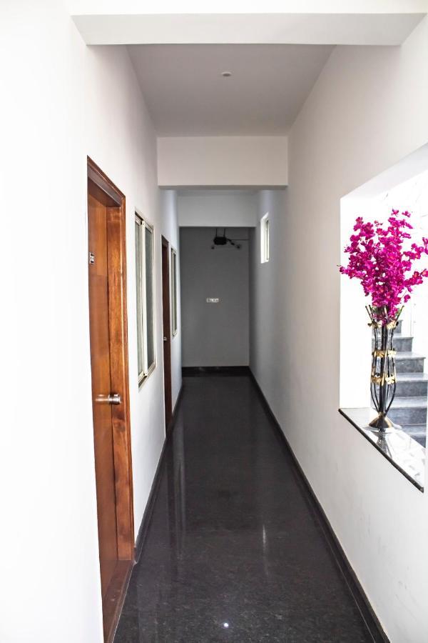 Hotel Royal Suites Bangalore Exterior foto